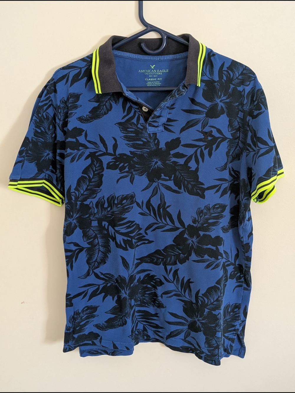 American Eagle Outfitters Men's L Blue Floral Tropical Polo Shirt Short Sleeve